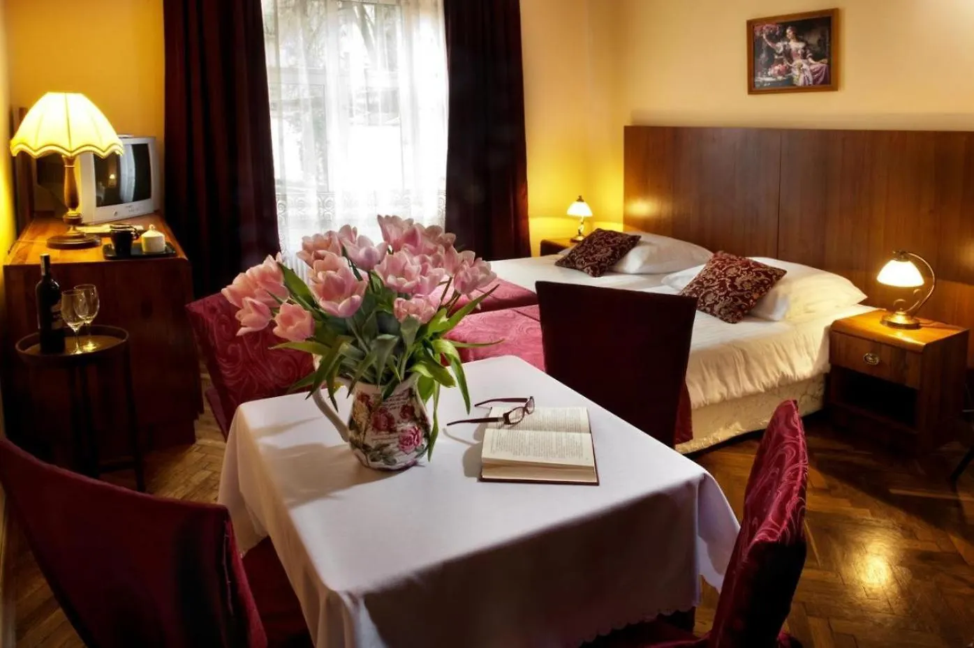 Nocleg ze śniadaniem Bed and Breakfast Red Carpet Premium Kraków