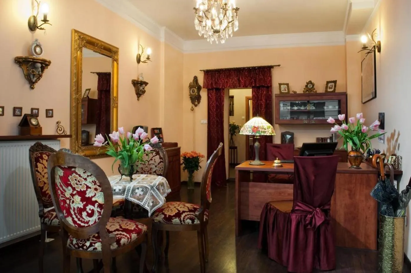 Bed and Breakfast Red Carpet Premium Kraków
